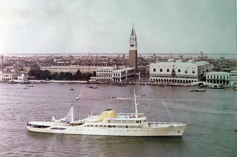 Yachting photo